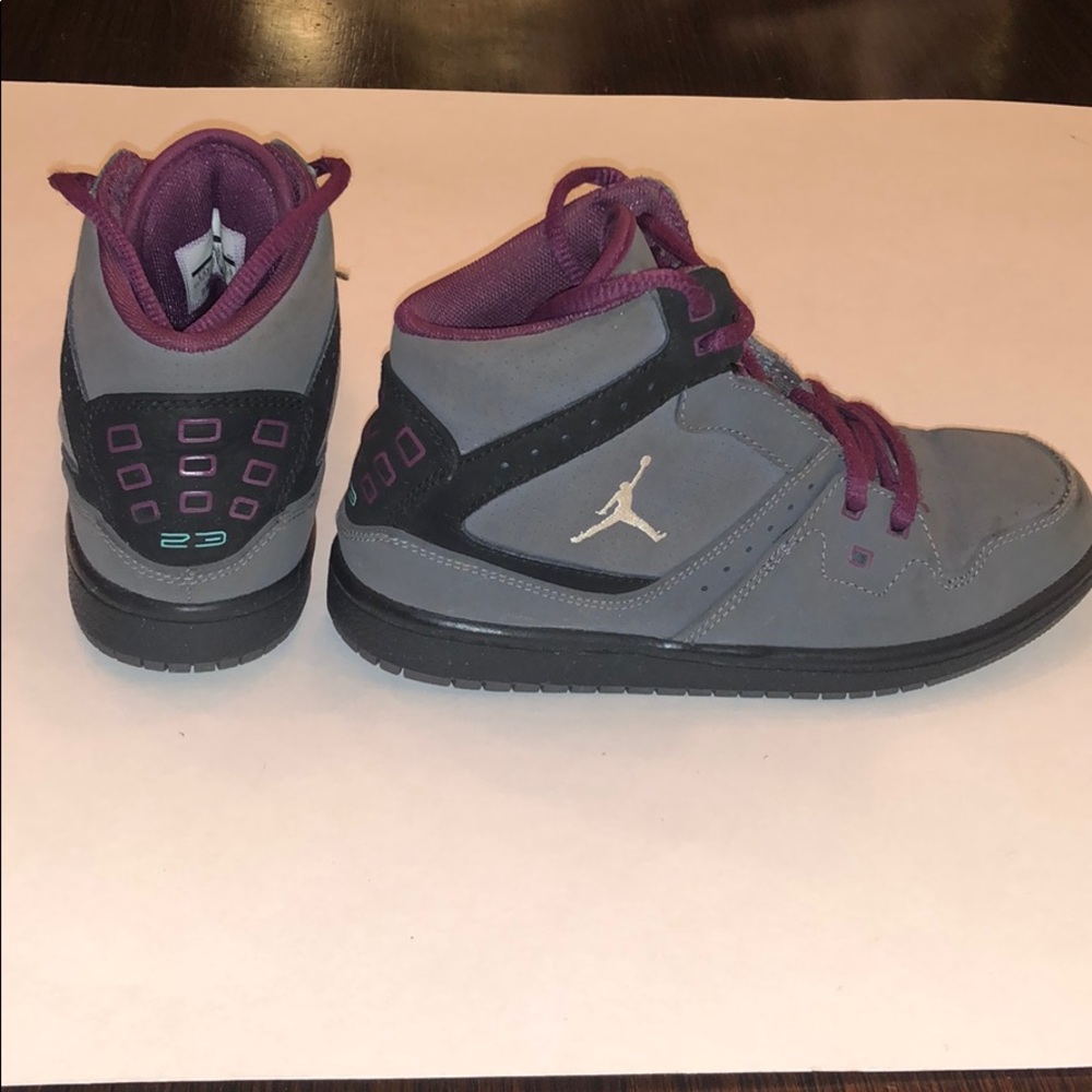 Nike Jordan 4’s